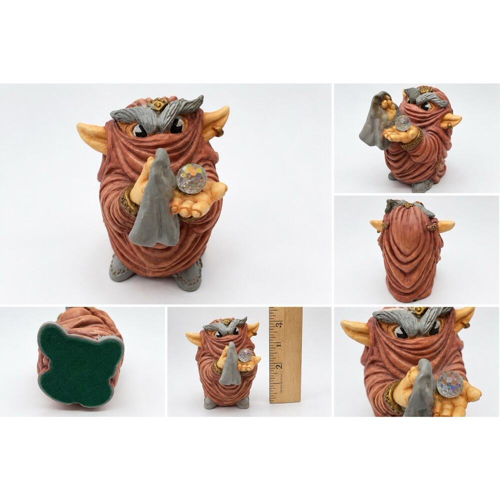 Shigger Figurine Holding Crystal World of Krystonia Fantasy Troll Figure England